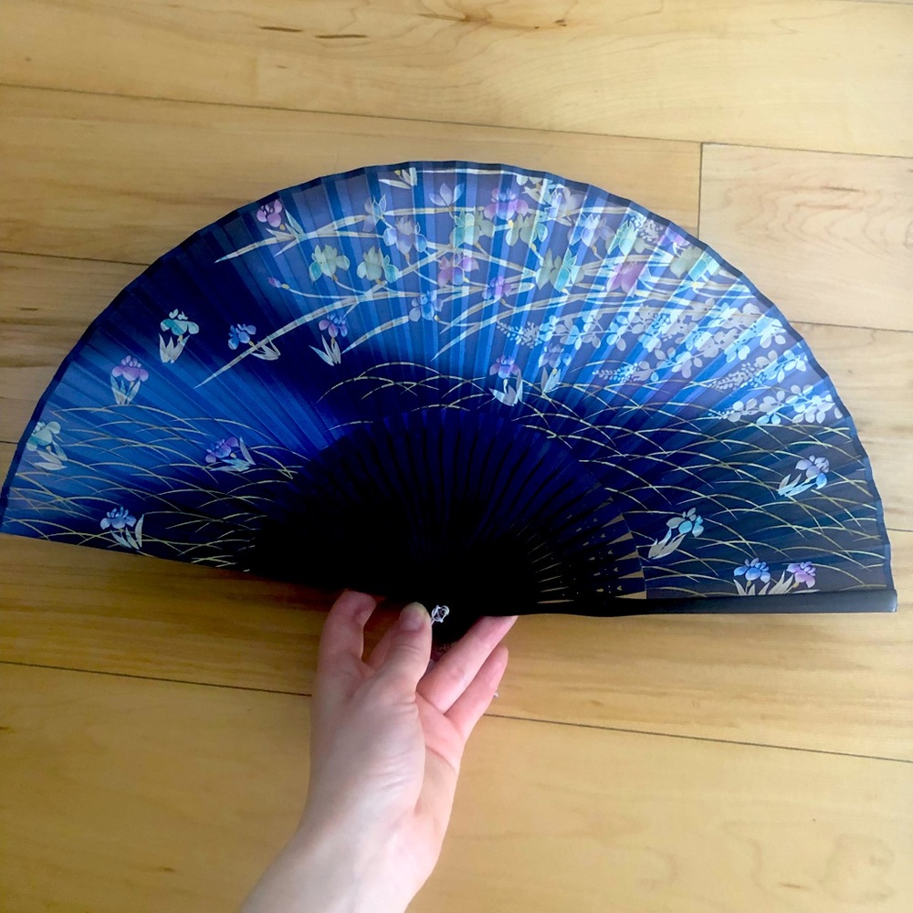 Small ornamental fan